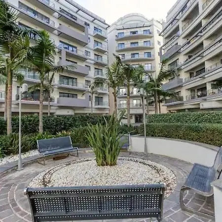 Spacious 3 Bedroom In St Julians * San Ġiljan