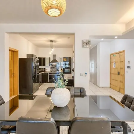 Spacious 3 Bedroom In St Julians Saint Julian's