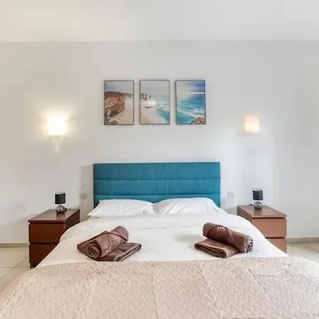 Spacious 3 Bedroom In St Julians *