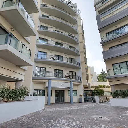 Spacious 3 Bedroom In St Julians *