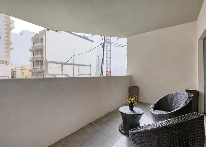 Spacious 3 Bedroom In St Julians Lejlighed Saint Julian's