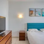Spacious 3 Bedroom In St Julians Apartmán