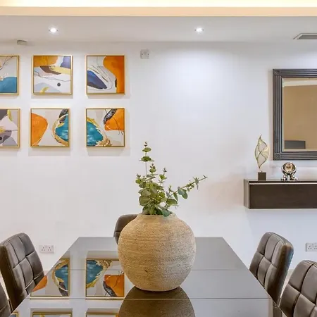 Apartmán Spacious 3 Bedroom In St Julians Saint Julian's